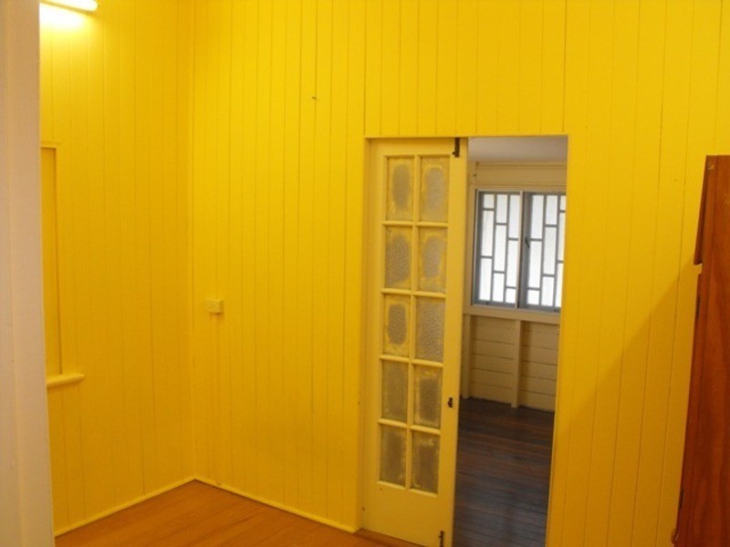 * Stuart Drive, Stuart QLD 4811