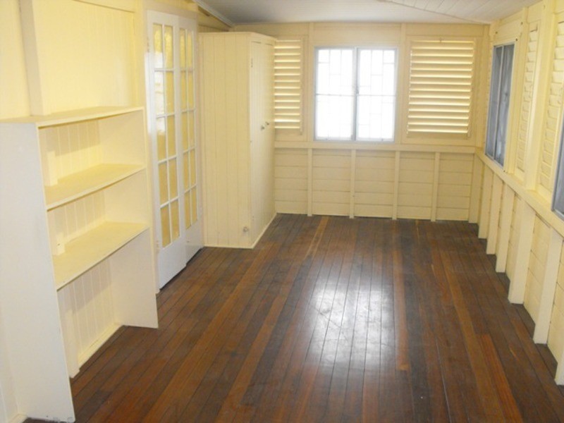 * Stuart Drive, Stuart QLD 4811