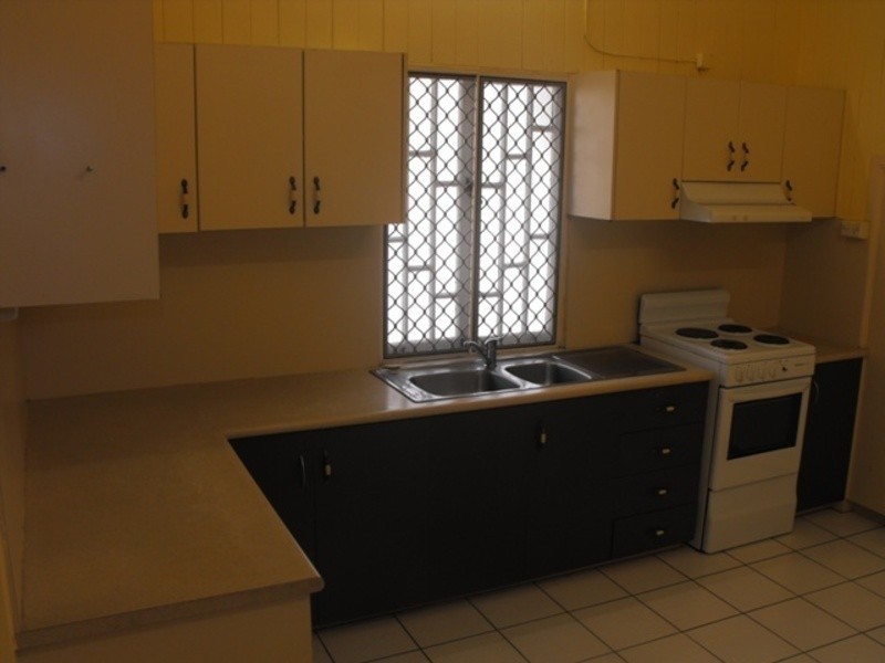 * Stuart Drive, Stuart QLD 4811