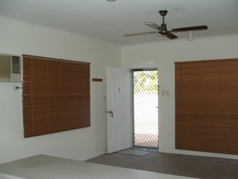 1/35 First Street, Railway Estate QLD 4810