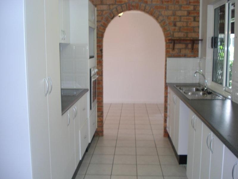 25 Jenkinson Drive, Annandale QLD 4814