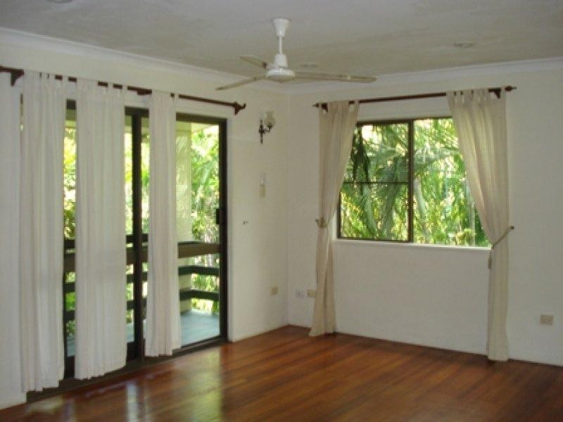 1 Beech Court, Bushland Beach QLD 4818