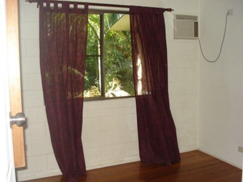 1 Beech Court, Bushland Beach QLD 4818