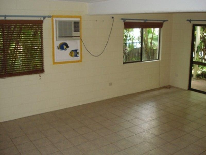 1 Beech Court, Bushland Beach QLD 4818