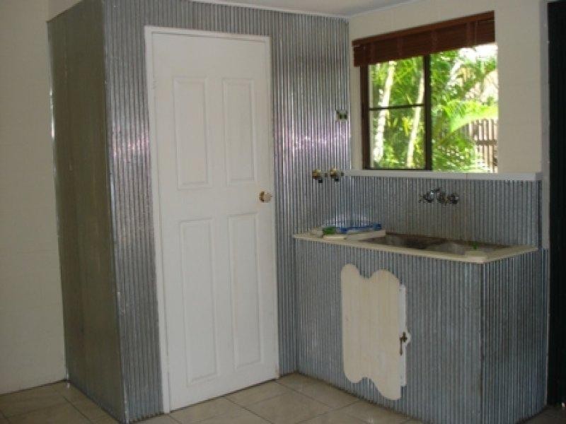1 Beech Court, Bushland Beach QLD 4818