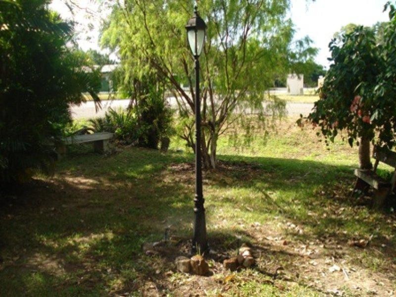 1 Beech Court, Bushland Beach QLD 4818