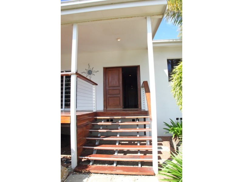 11 St Pauls Court, Mount Louisa QLD 4814