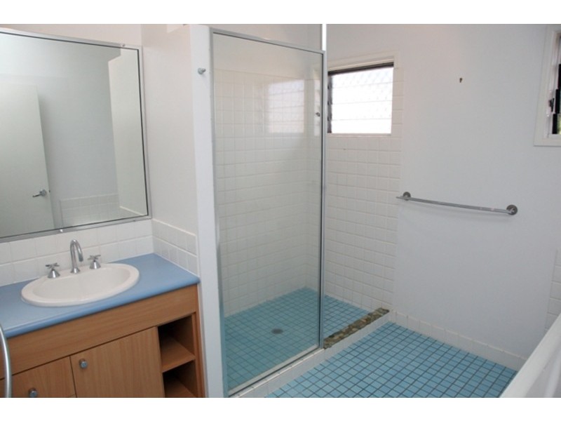 11 St Pauls Court, Mount Louisa QLD 4814