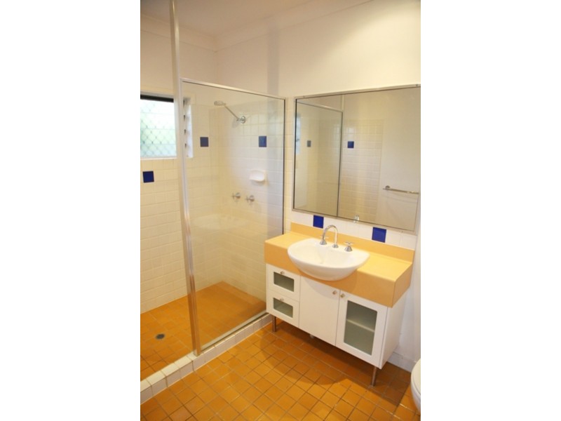 11 St Pauls Court, Mount Louisa QLD 4814