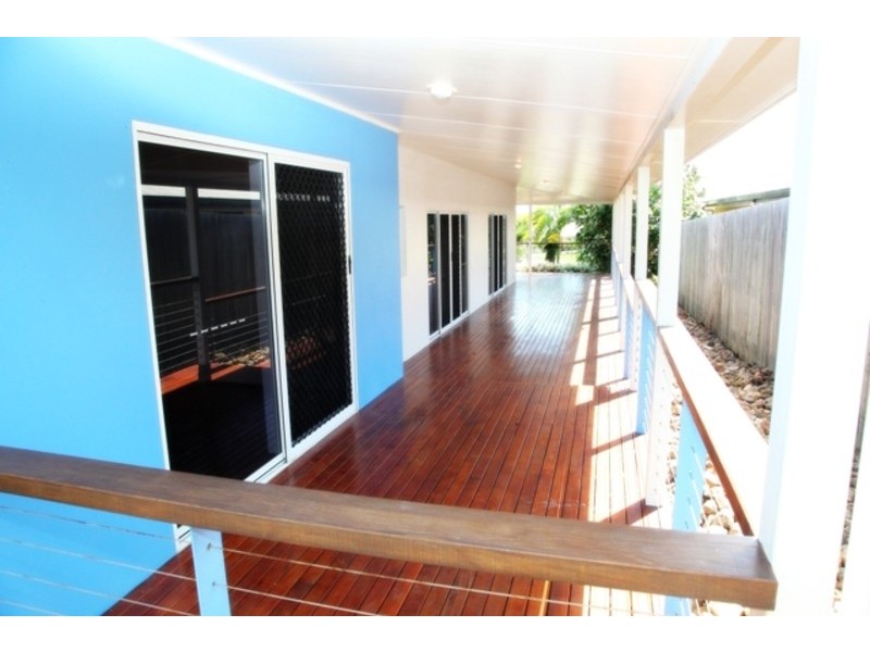 11 St Pauls Court, Mount Louisa QLD 4814