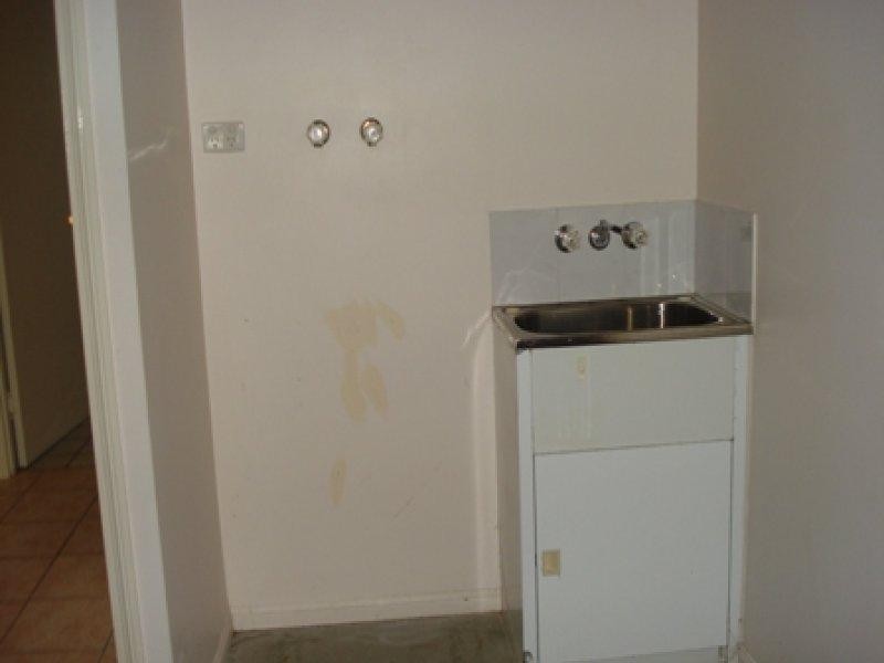 13/14 Nix Street, West End QLD 4810