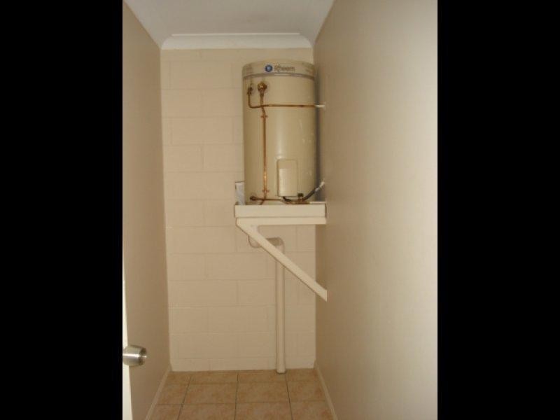 13/14 Nix Street, West End QLD 4810