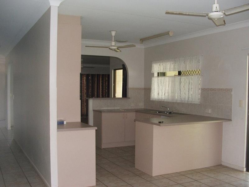 10 Jondaryn Court, Annandale QLD 4814