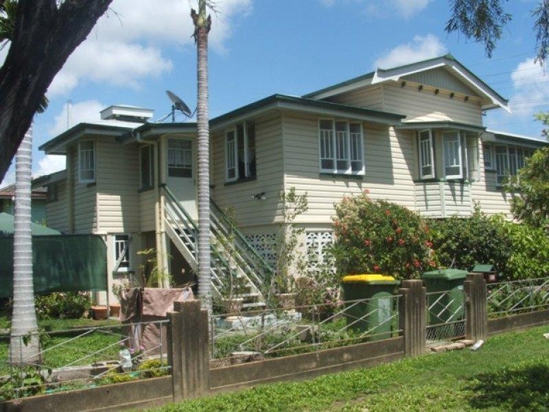 106 Tenth Avenue, Railway Estate QLD 4810