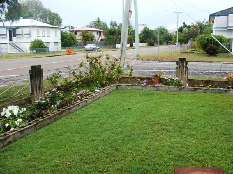 106 Tenth Avenue, Railway Estate QLD 4810