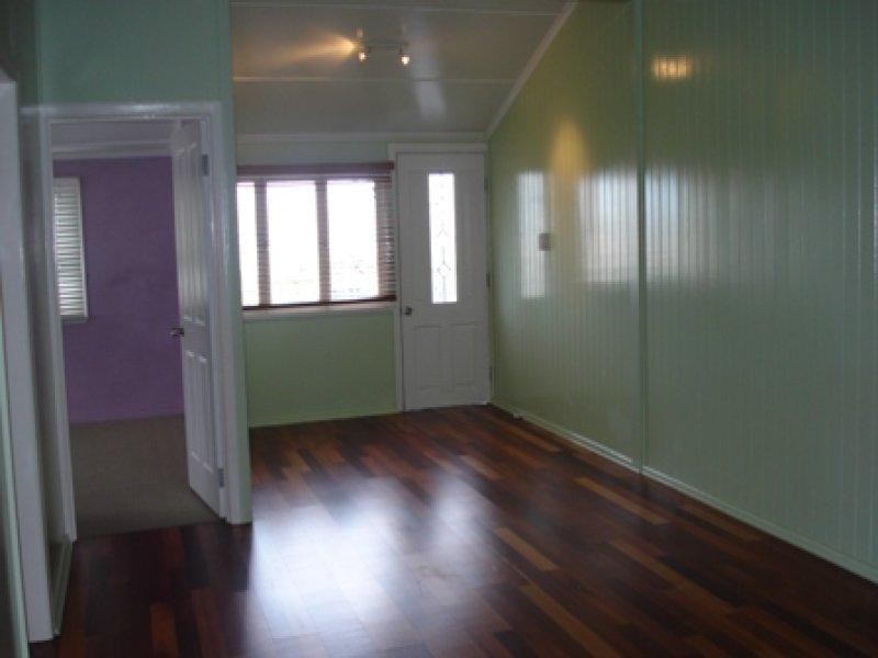 4/24 Hale Street, North Ward QLD 4810