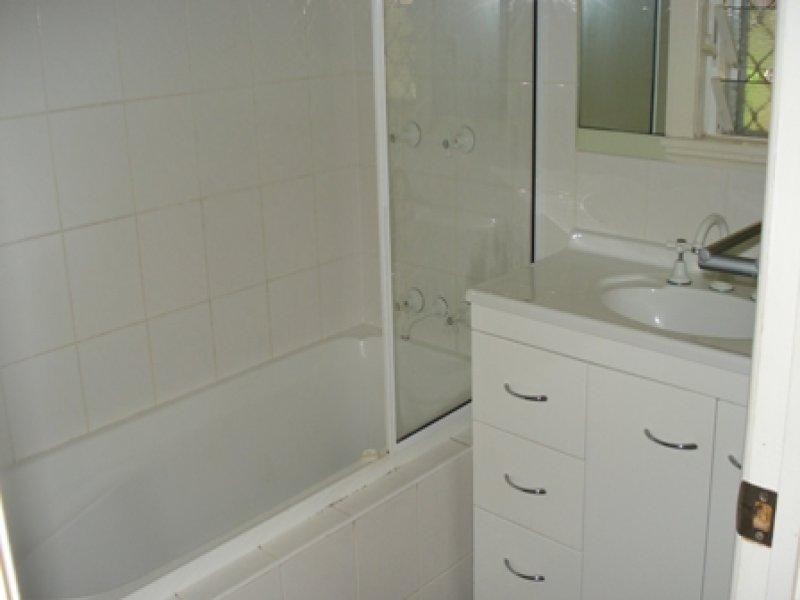 4/24 Hale Street, North Ward QLD 4810