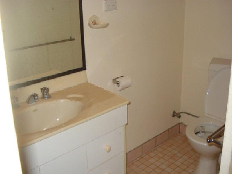 12 Bernborough Court, Kelso QLD 4815