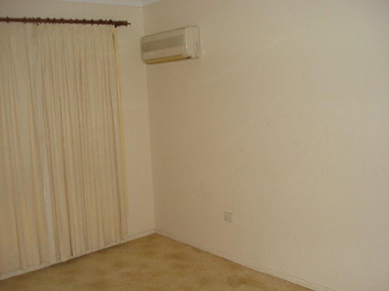 12 Bernborough Court, Kelso QLD 4815