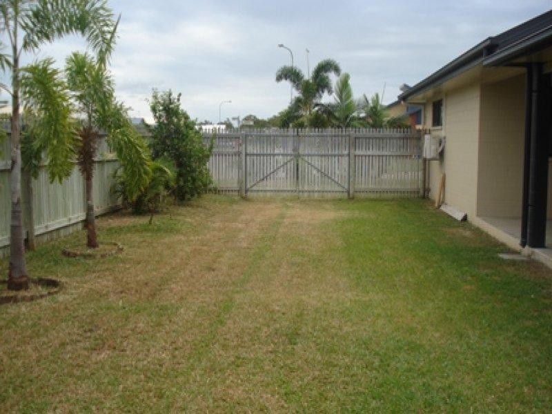 2 Shrike Court, Condon QLD 4815