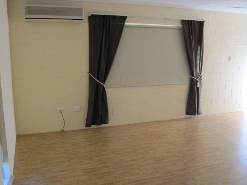 34 Pine Street, Kirwan QLD 4817