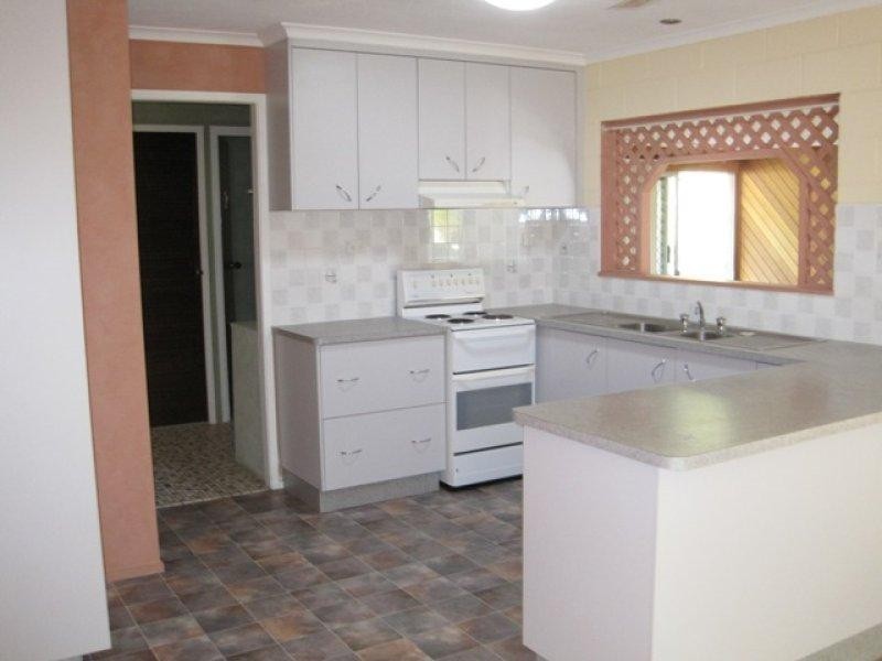 34 Pine Street, Kirwan QLD 4817