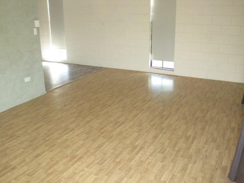 34 Pine Street, Kirwan QLD 4817