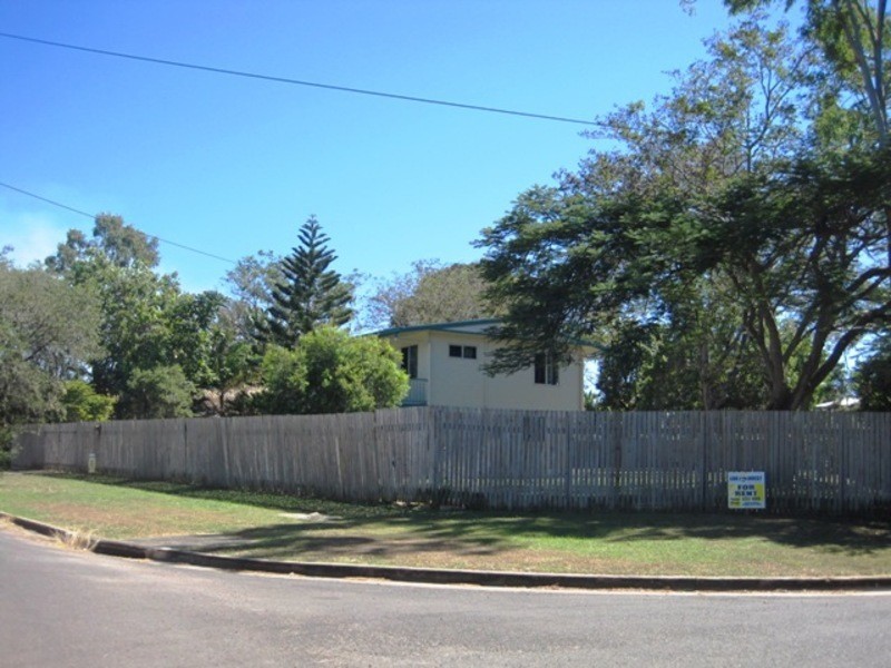 2 Garnet Street, Kelso QLD 4815