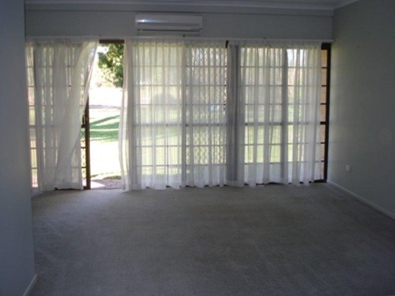 8/15-17 Tyack Street, Rosslea QLD 4812