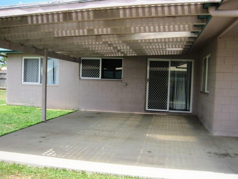 31 Barnett Street, Mount Louisa QLD 4814