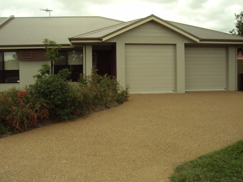 2/16 Marita Court, Bushland Beach QLD 4818