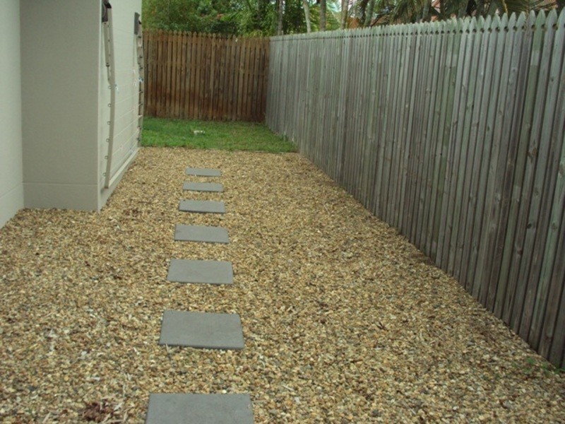 2/16 Marita Court, Bushland Beach QLD 4818