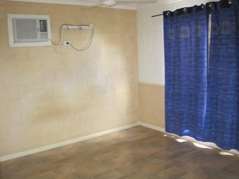 4 Goldfinch Court, Condon QLD 4815