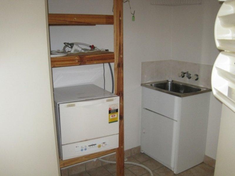 4 Goldfinch Court, Condon QLD 4815