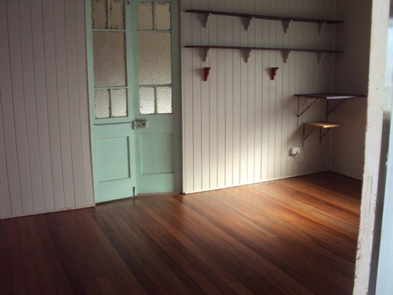 89 Howlett Street, Currajong QLD 4812