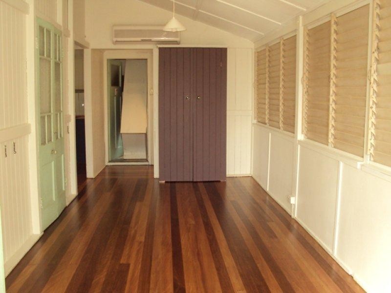 89 Howlett Street, Currajong QLD 4812