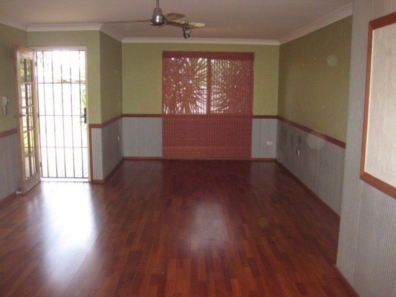 18 Emerald Street, Kirwan QLD 4817