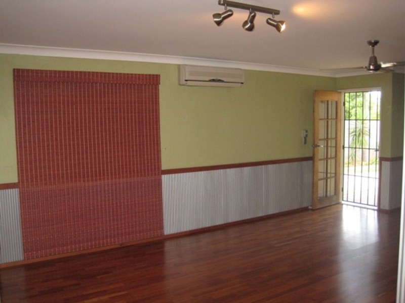 18 Emerald Street, Kirwan QLD 4817