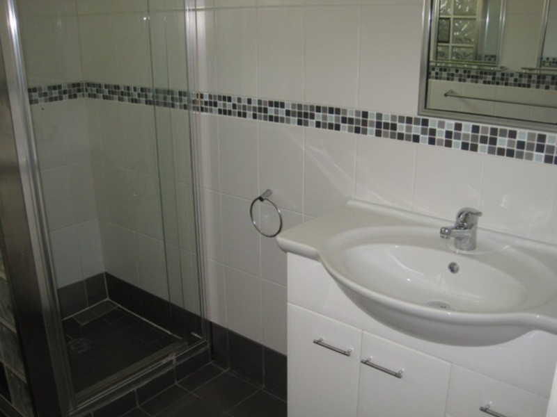 18 Emerald Street, Kirwan QLD 4817