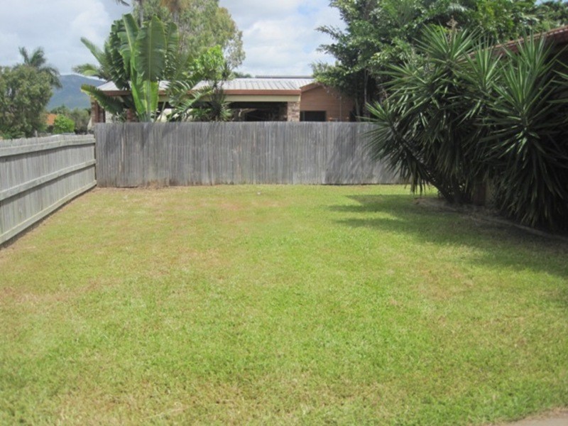 18 Emerald Street, Kirwan QLD 4817