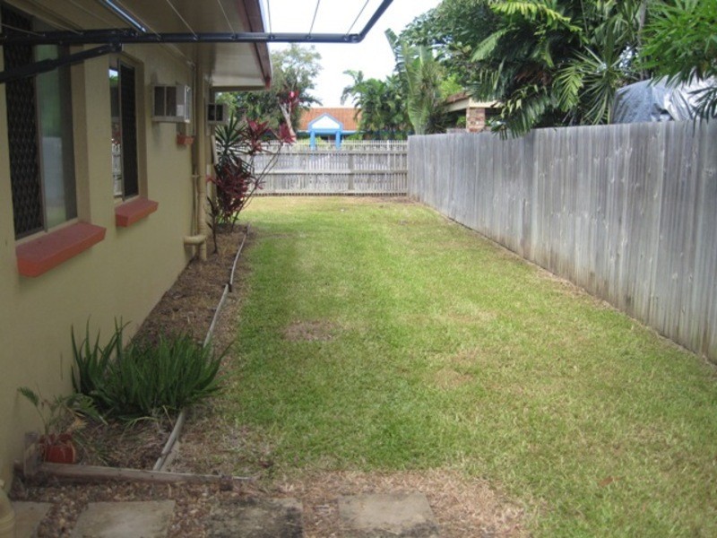 18 Emerald Street, Kirwan QLD 4817
