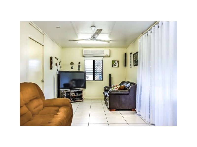 17 Saunders Beach Road, Saunders Beach QLD 4818 LiveNInvest Real Estate Withdrawn