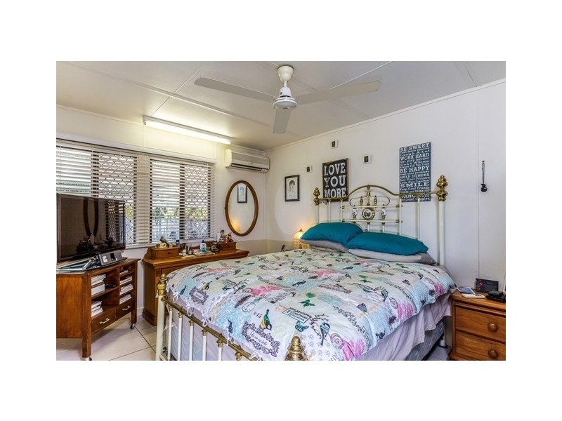 17 Saunders Beach Road, Saunders Beach QLD 4818 LiveNInvest Real