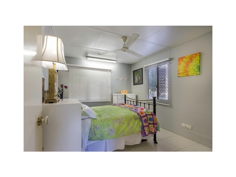 17 Saunders Beach Road, Saunders Beach QLD 4818 LiveNInvest Real Estate Withdrawn