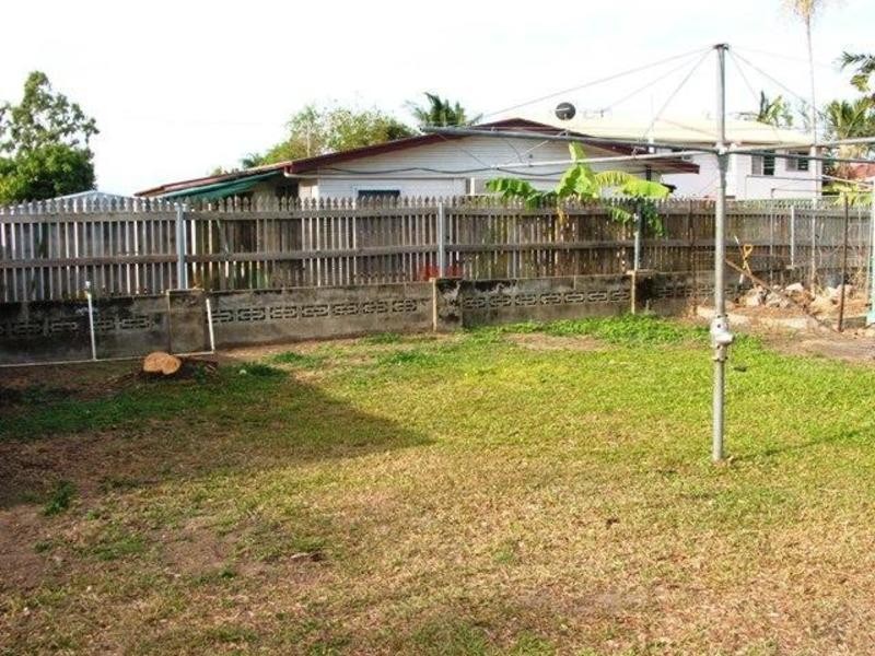 2/573 Ross River Road, Kirwan QLD 4817