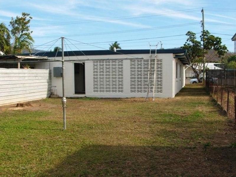 2/573 Ross River Road, Kirwan QLD 4817
