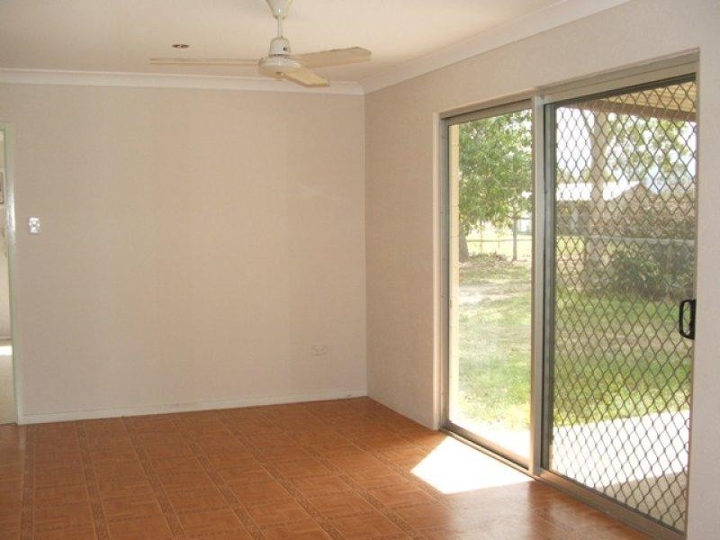 4A Greyboots Circle, Kelso QLD 4815