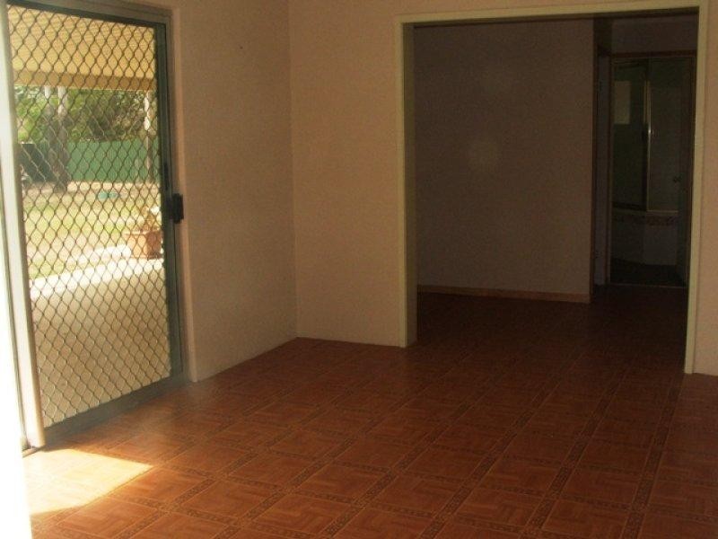 4A Greyboots Circle, Kelso QLD 4815