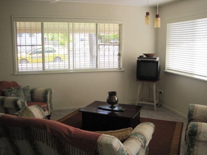 30 Garrick Street, Townsville West QLD 4810