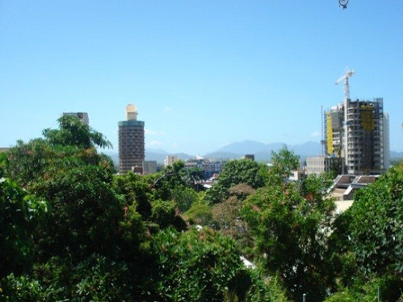 3/24 Hale Street, North Ward QLD 4810